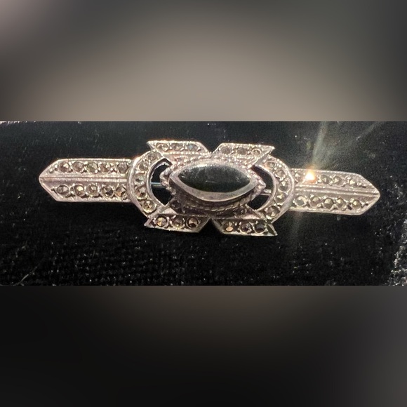 1920s Art Deco 🖤 Sterling & Onyx Bar Pin Marcasite Pave 🖤 - Picture 3 of 6